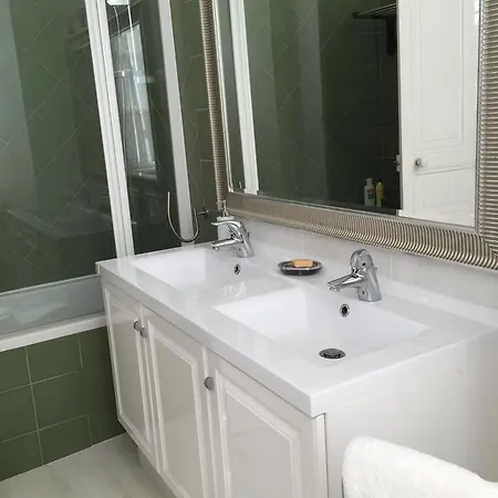 Chateau De Piedouault