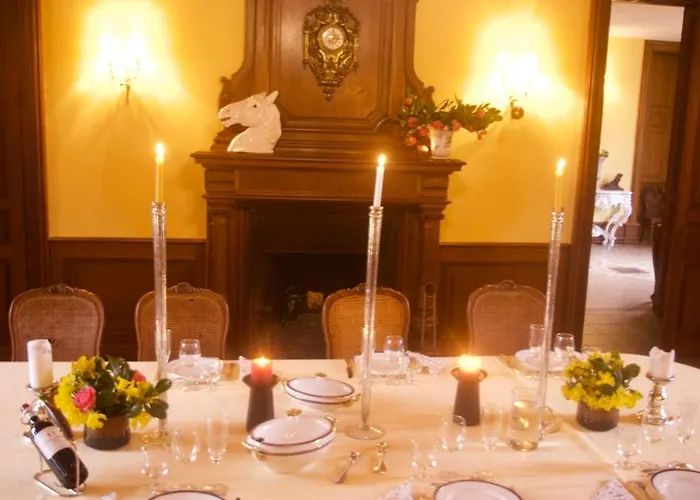 Chateau De Piedouault בית נופש Jallais