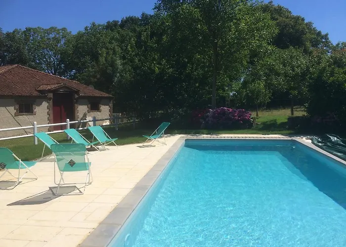 בית נופש Chateau De Piedouault Jallais